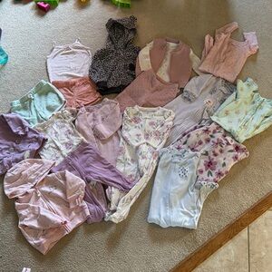 Huge lot of 9 month Carters Baby Clothing Set in Pastel and Floral Patterns